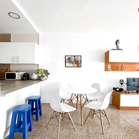 Apartment Getaway Town *