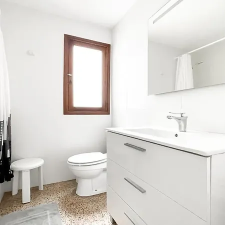 Getaway Town Apartment *