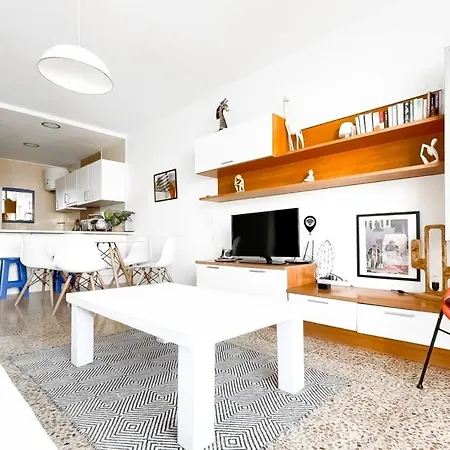 Apartment Getaway Town